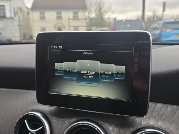 Mercedes Benz CLA Image 10
