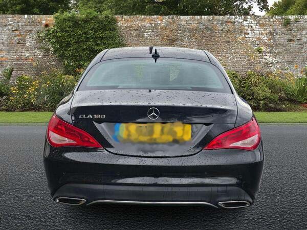 Mercedes Benz CLA Image 4